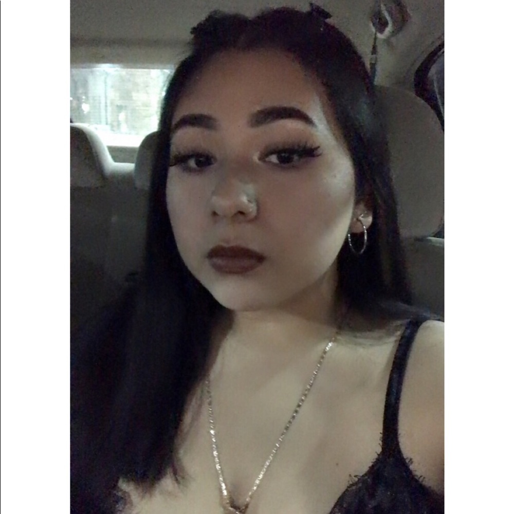 Meet your Posher, Maria